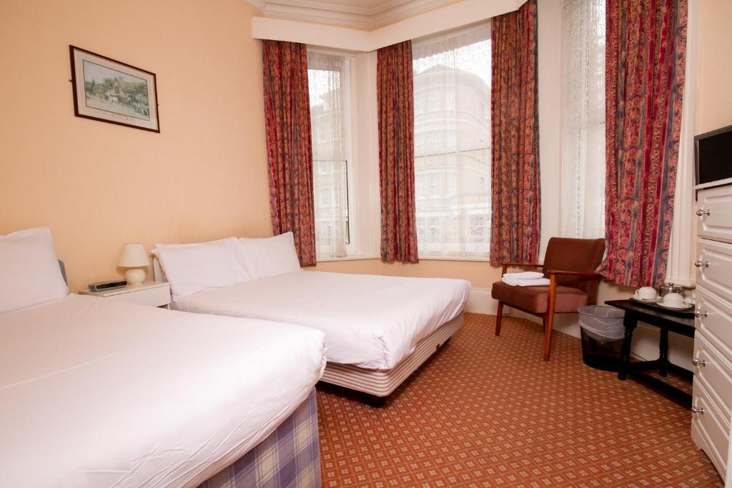 Travelrest Centre Seafront Hotel Bournemouth Szoba fotó